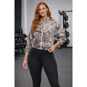 Gymshark Elevate Woven Jacket Womens Medium Cement Brown Spray Dye New